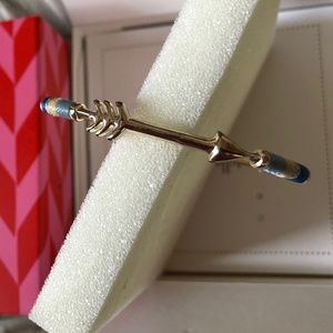 Stella & Dot Silver Voyager Arrow Cuff